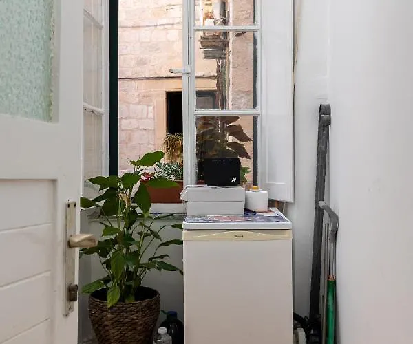 住宿加早餐酒店 Buza House