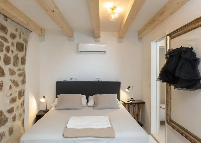 Buza House Bed & Breakfast