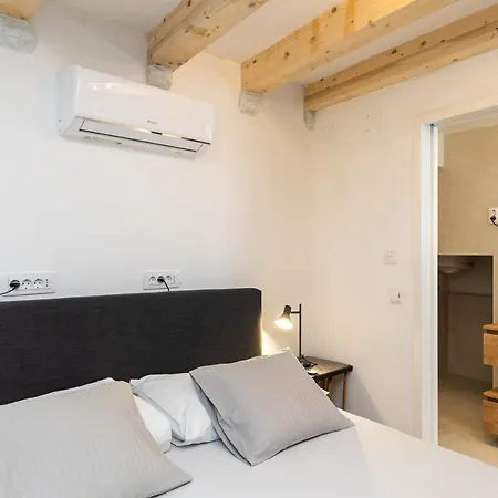 فندق مبيت وإفطار Buza House